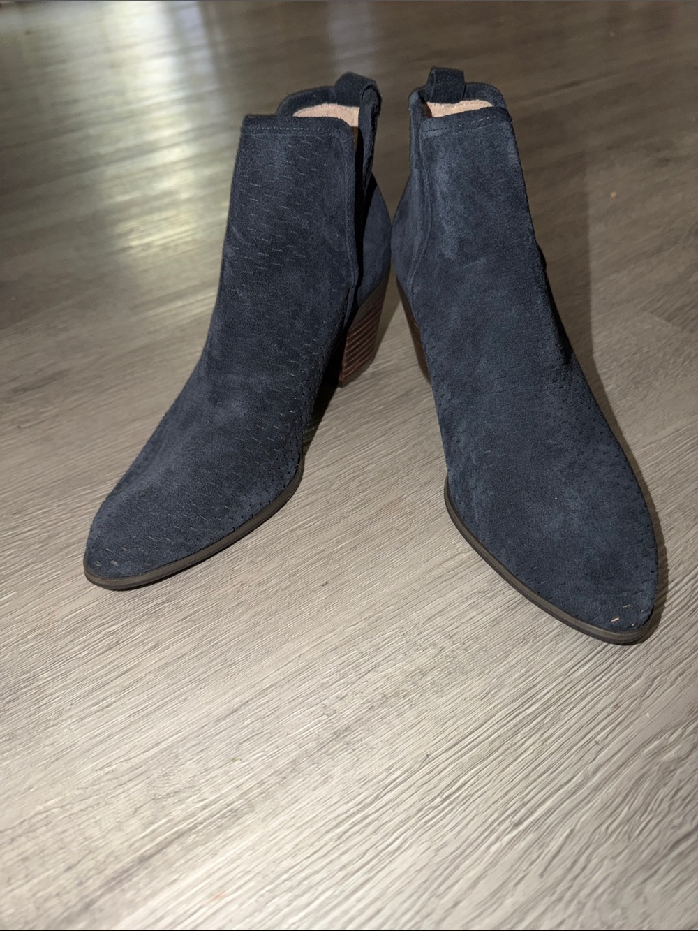 Lucky Brand Navy Suede Pointed Toe Ankle Boots Sz 6.5 EUC